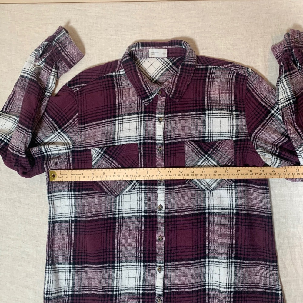 Maurices Flannel Button Down Women Large Burgundy Plaid Excellent Relaxed Fit - Picture 6 of 9